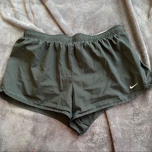 Black Nike shorts